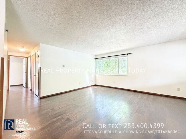 Building Photo - 6115 Glen Mary Ln SE