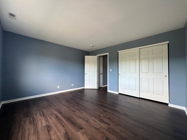 Building Photo - 3413 Blue Ridge Dr