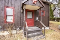 Building Photo - 1874 Blossom Rd