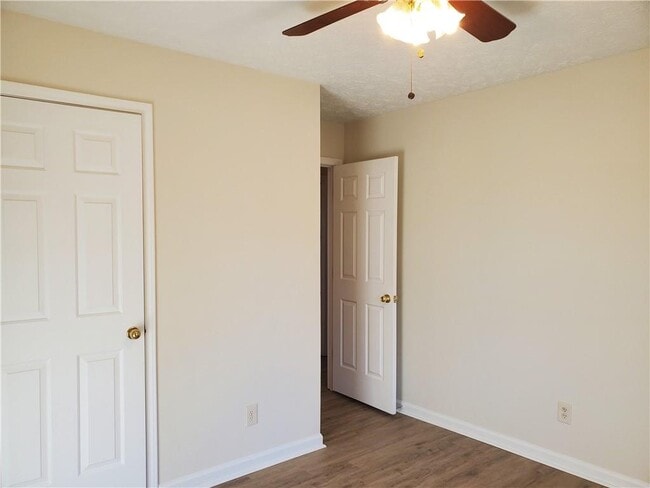 Building Photo - 3113 Waterford Ct