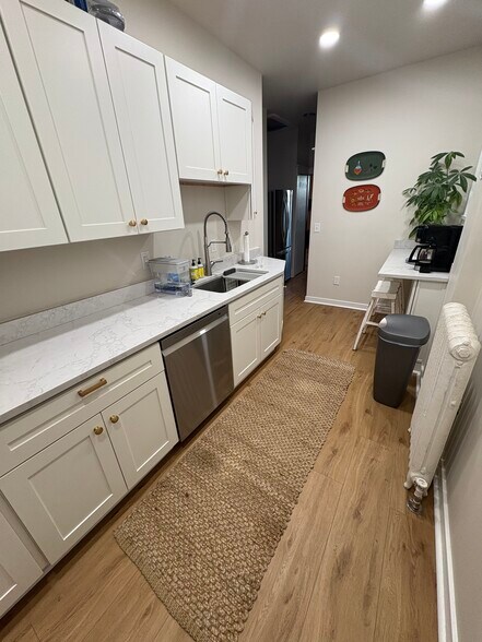 Building Photo - 6944 McPherson Blvd