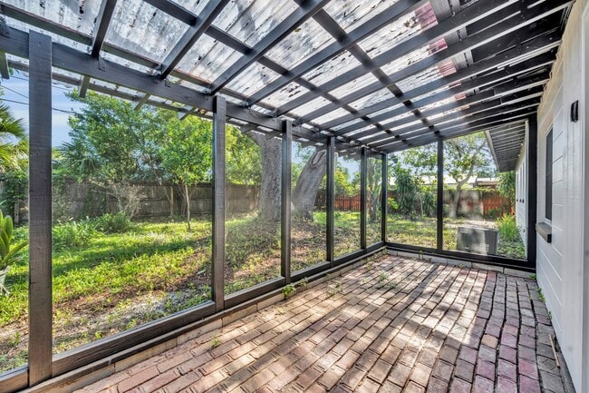 Building Photo - 3 bed Home in Audubon Park