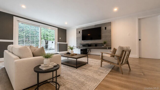 Building Photo - 16 Brookside Dr
