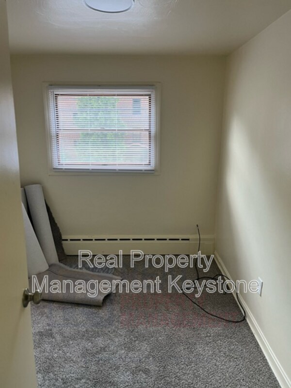 Building Photo - 307 Greenlee Rd
