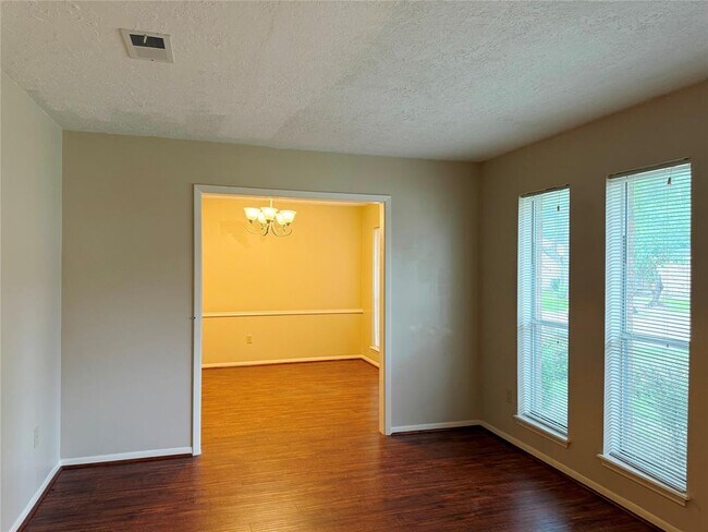 Building Photo - 13430 Exton Ln