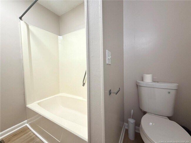 Building Photo - 6873 Kizer Dr