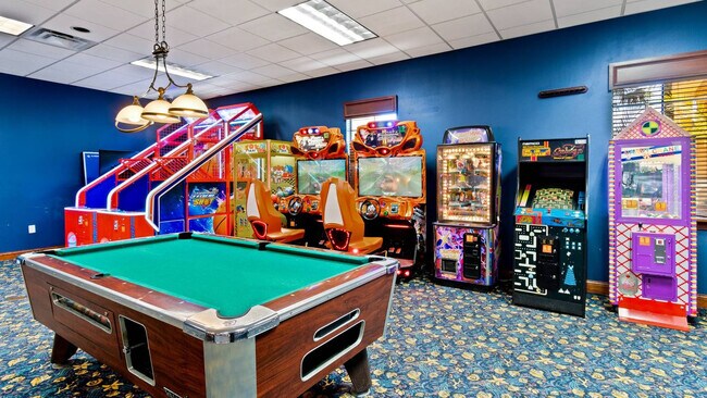 Building Photo - 2960 Buccaneer Palm Rd