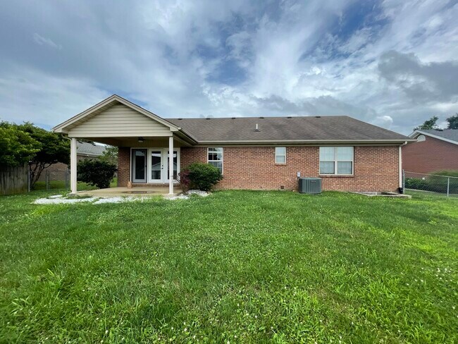 Building Photo - 1024 Heathcliff Dr
