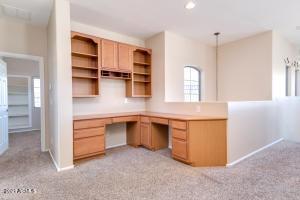 Building Photo - 1341 S 173rd Ln