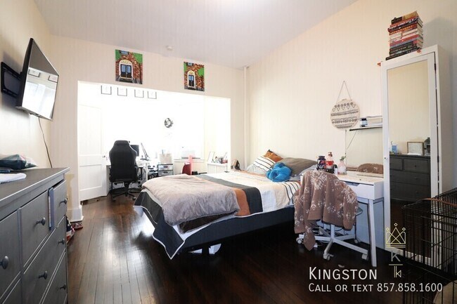 Building Photo - 130 Babcock St