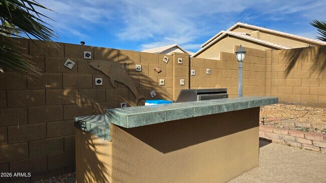 Building Photo - 16252 W Madison St