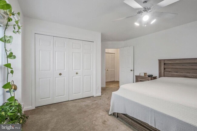 Building Photo - 9259 Cardinal Forest Ln