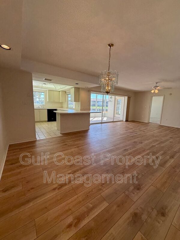 Building Photo - 3640 Bal Harbor Blvd