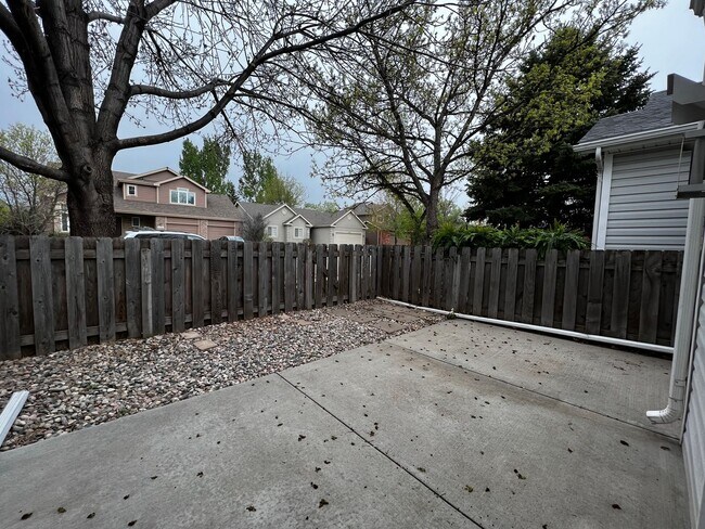 Building Photo - Charming 2-Bedroom Townhome in SW Fort Collins