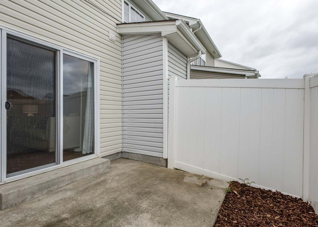 Building Photo - 576 Bradburn Village Cir