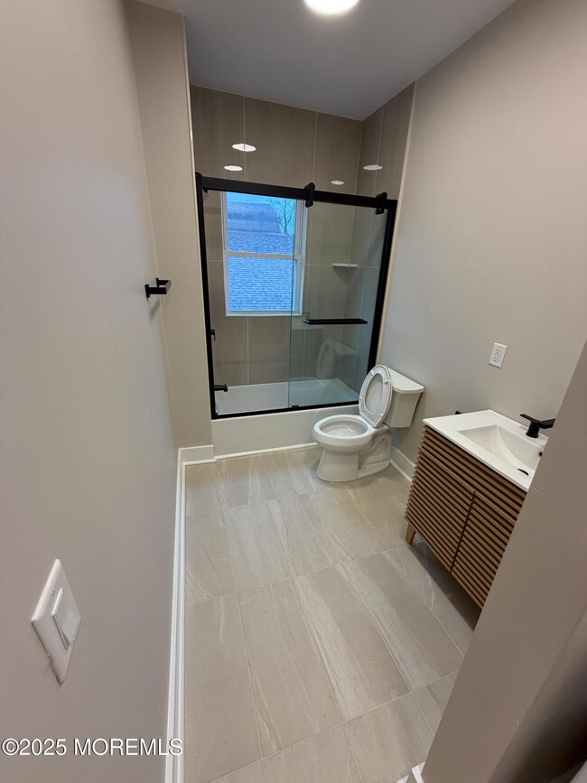 Building Photo - 142 State St