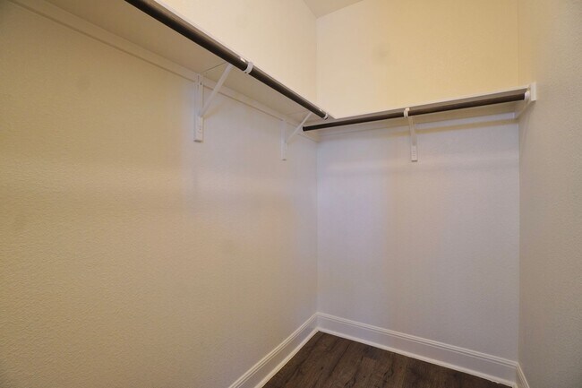 Building Photo - 2209 Milan Meadows Dr