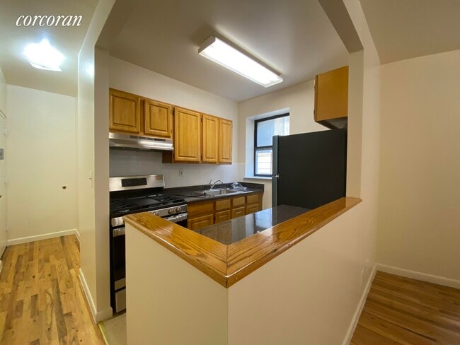 Building Photo - 35/37-37 W 129th St