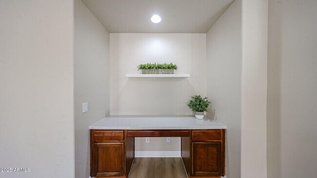 Building Photo - 15670 W Monterosa St