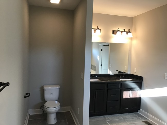 Building Photo - 1042 Quiver Ln,  Sango Exit 11