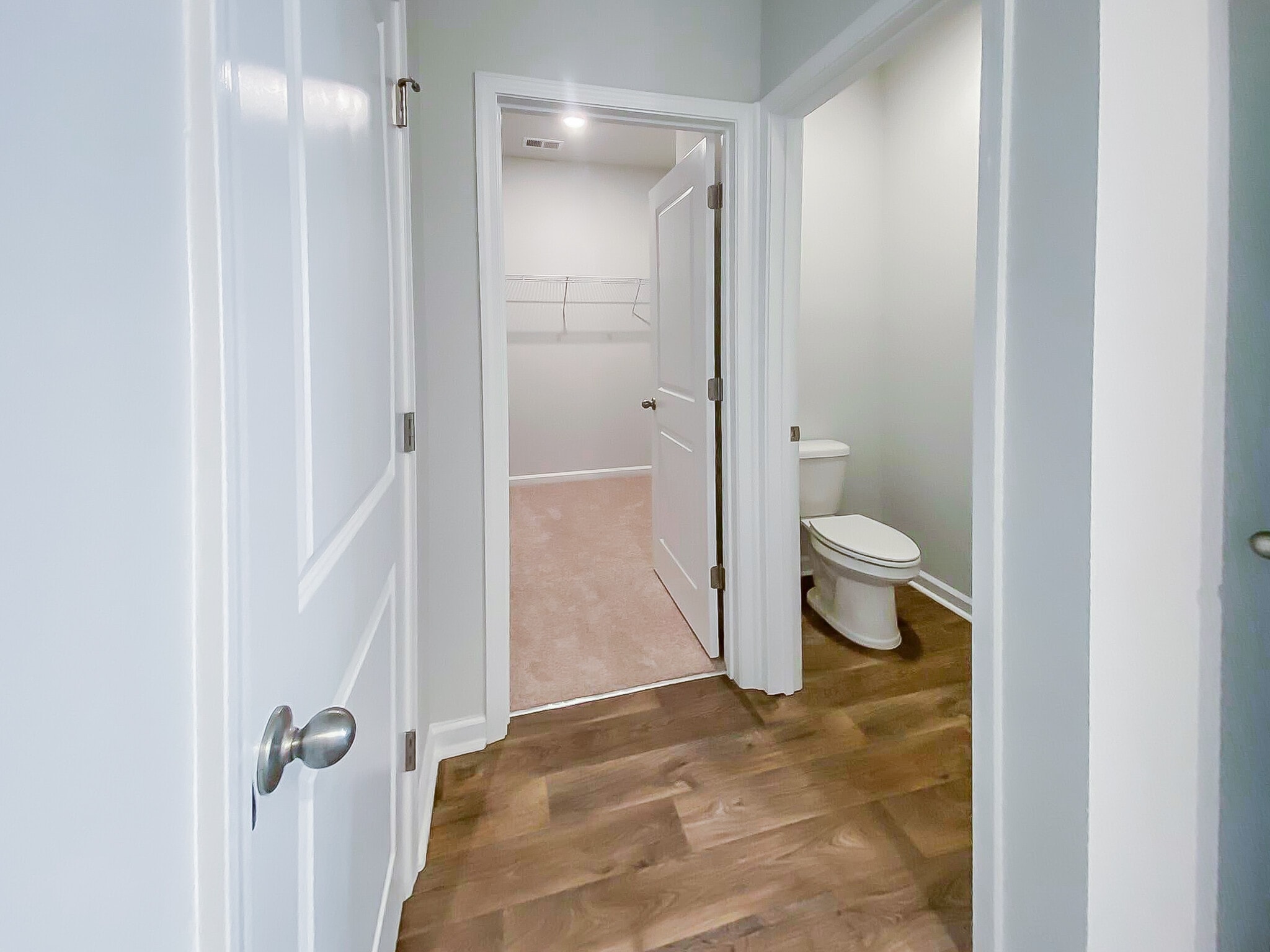 Building Photo - 251 N Light Way