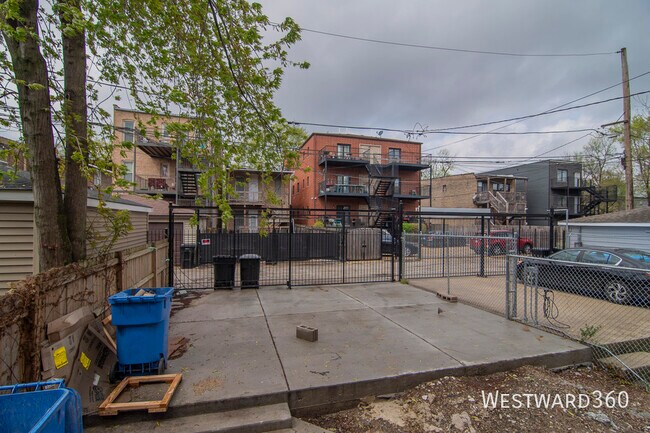 Building Photo - 4618 S Evans Ave