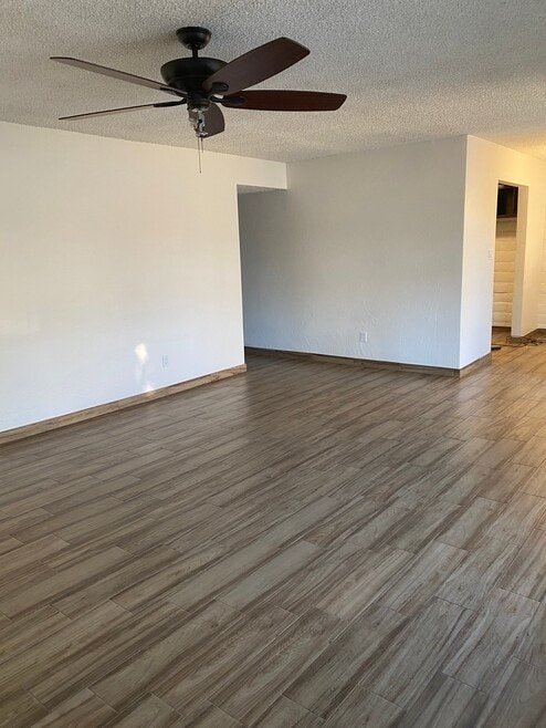 Building Photo - 742 Theta Cir