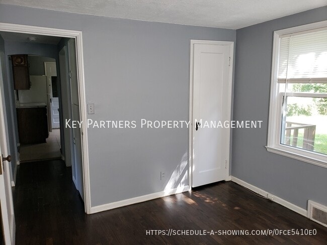 Building Photo - 7809 Madison Ave