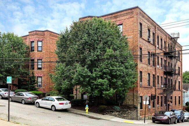 Building Photo - Sycamore