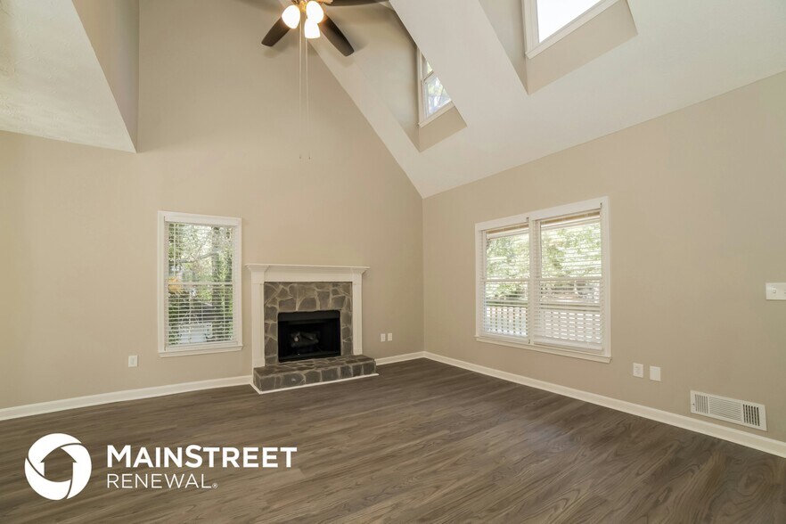 Building Photo - 85 Oak Landing Dr