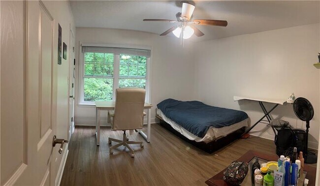 Building Photo - 4301 Santa Fe Pkwy