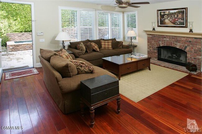 Building Photo - 2563 Littlefield Ct