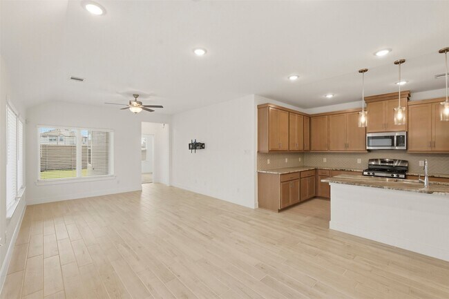 Building Photo - 10035 Crescendo Wy