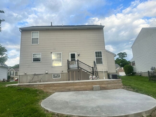 Building Photo - 2907 Bentbrook Dr