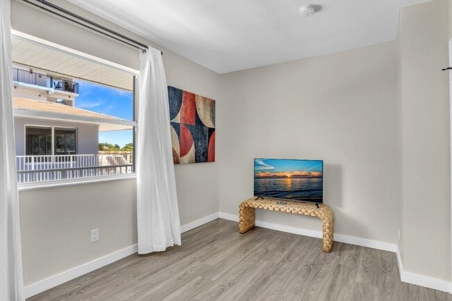 Building Photo - 600 N Ocean Blvd