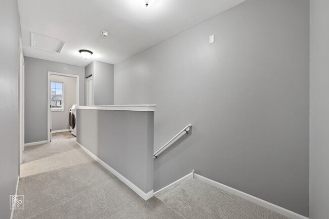 Building Photo - 23 Bethel Ln