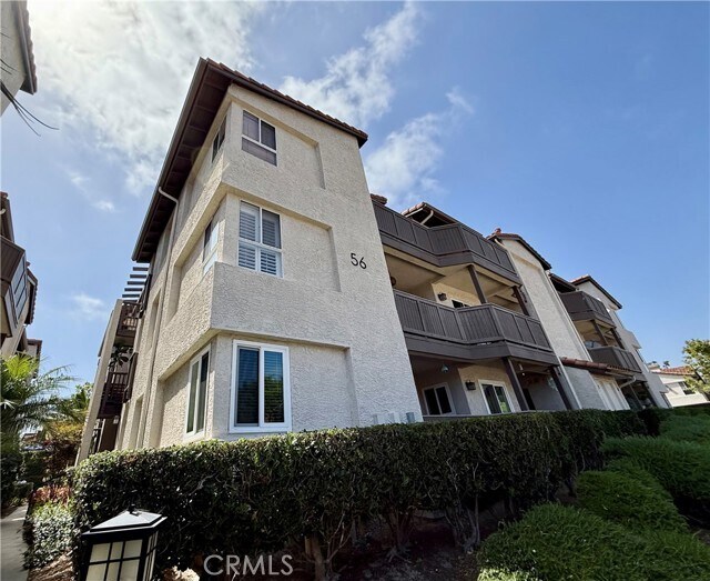 Building Photo - 56 Corniche Dr