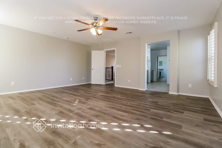 Building Photo - 16174 W Hilton Ave