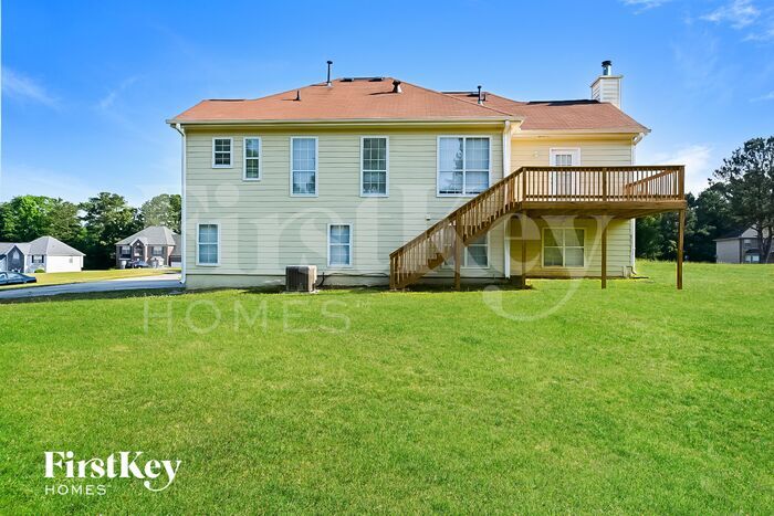 Building Photo - 4049 Fieldway Rd