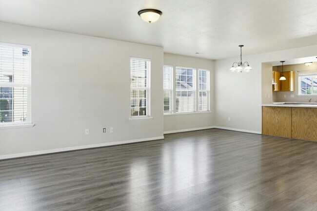 Building Photo - 1813 W 950 S