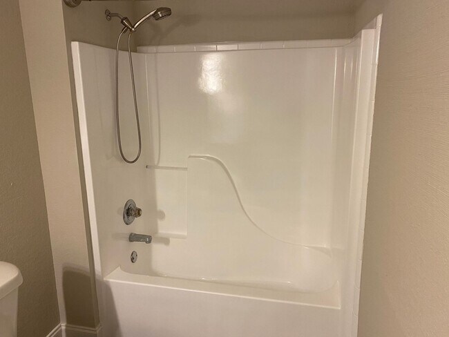 Building Photo - 1 bed apartment in Red Bank!