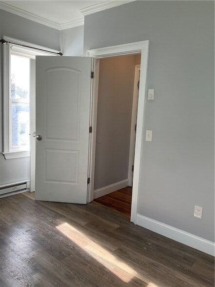 Building Photo - 45 Harvest St