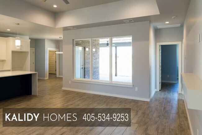 Building Photo - 306 Kirks Holw