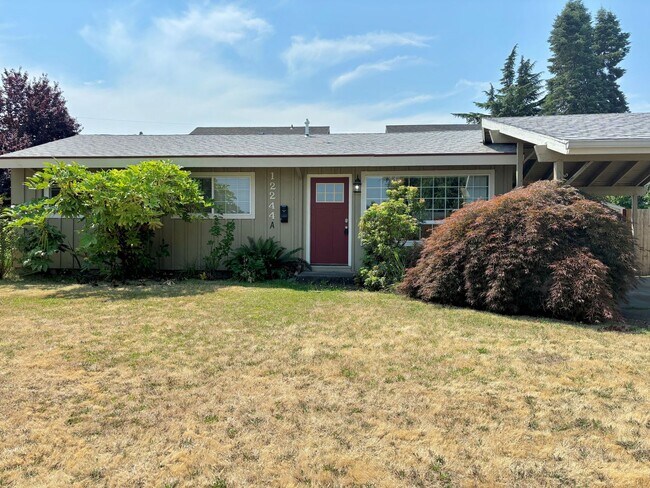Building Photo - Parkrose Nicely Remodeled Ranch Home on Corner Lot with Carport, A/C