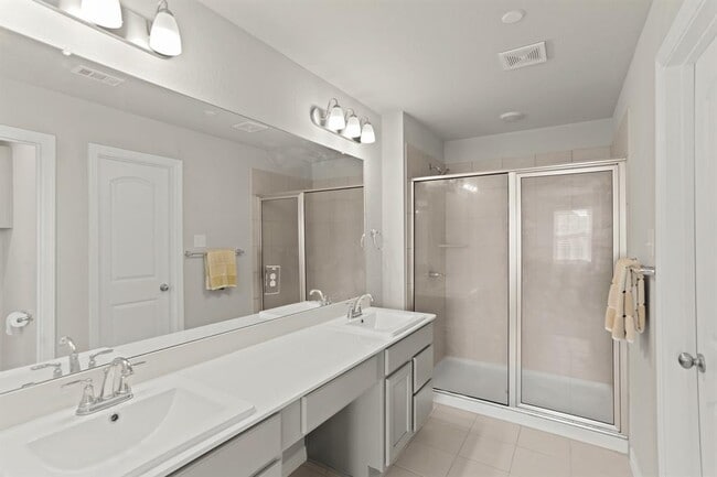 Building Photo - 8050 Scanlan Trce