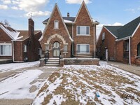 Building Photo - 16831 Mendota St