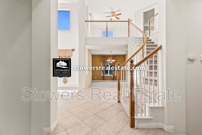 Building Photo - 1570 Eastlake Cir