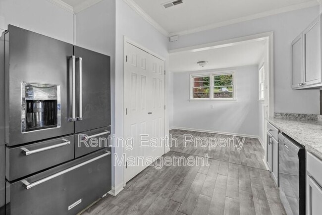 Building Photo - 5113 Farrell Ave