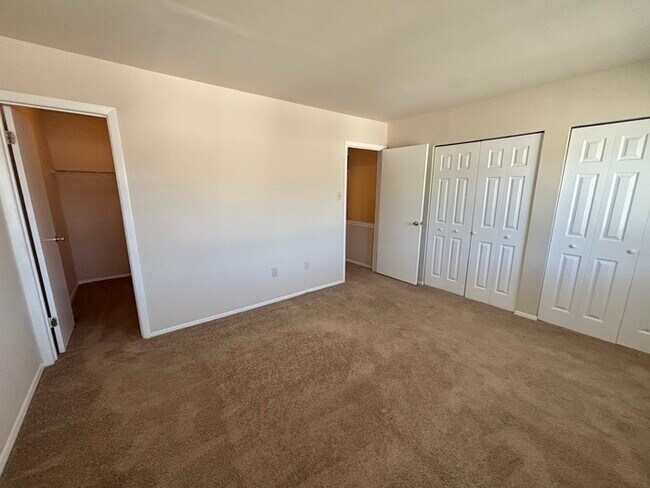 Building Photo - 3 Bedrooms Gwynn Oaks (County)