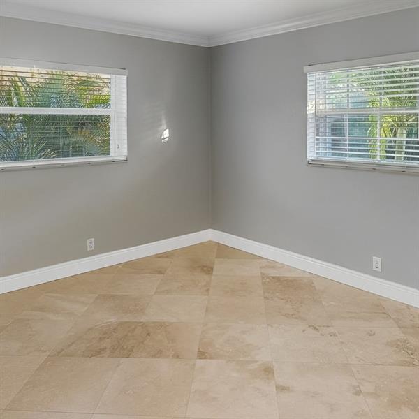 Building Photo - 51 NE 24th St